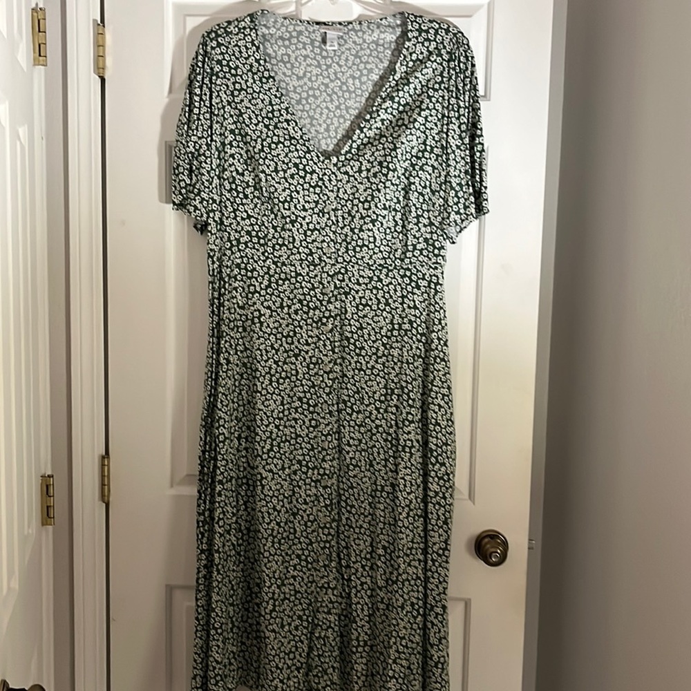Ava and Viv Long Green Floral Midi Dress 2X